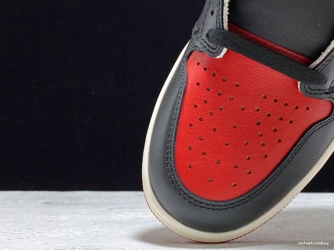 Jordan OG 555088-610 Retro 1 Bred Toe High Air 0724